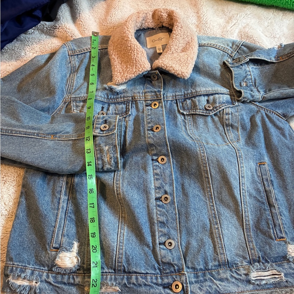 JESSICA SIMPSON DISTRESSED JEAN JACKET/FUR COLLAR - XLARGE - Picture 5 of 6